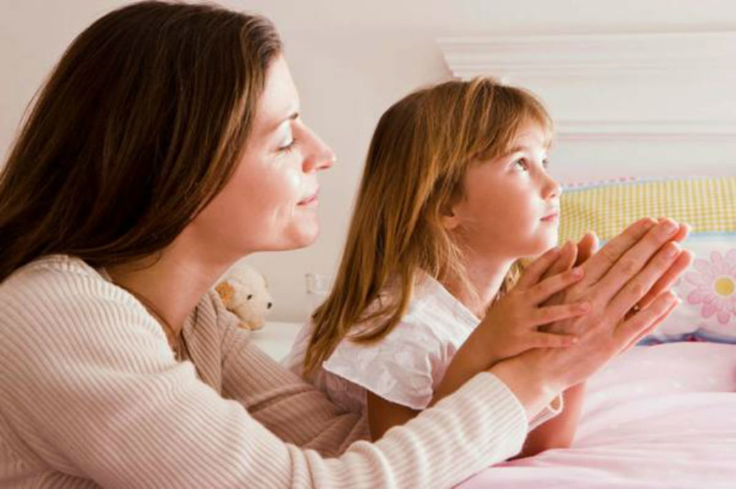 A oração de uma mãe arrebenta as portas do céu!