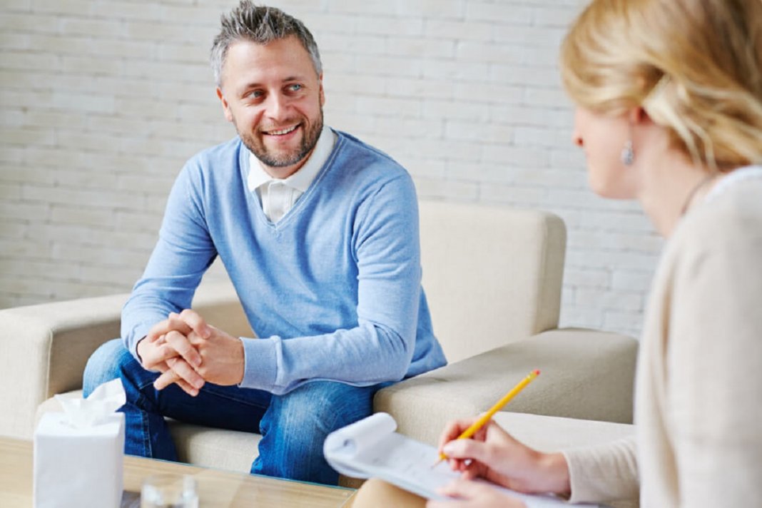 A psicoterapia não cria nem destrói, transforma