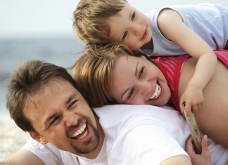 ‘’JOGUE SUAS MÃOS PARA O CÉU E AGRADEÇA! ’’