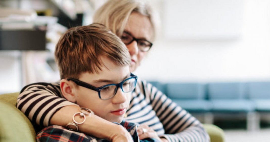 Esta é a conversa que você PRECISA ter com seus filhos homens