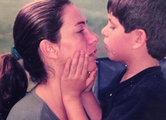 “Ser pai ou mãe é o maior ato de coragem que alguém pode ter, porque é se expor a todo tipo de dor, principalmente da incerteza de estar agindo corretamente e do medo de perder algo tão amado”.