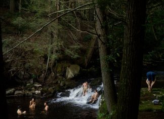 Moradores de Nova York constroem comunidade na floresta para fugirem nos fins de semana