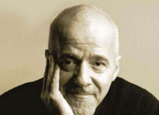 PAULO COELHO: SOBRE O CORPO DE UMA MULHER