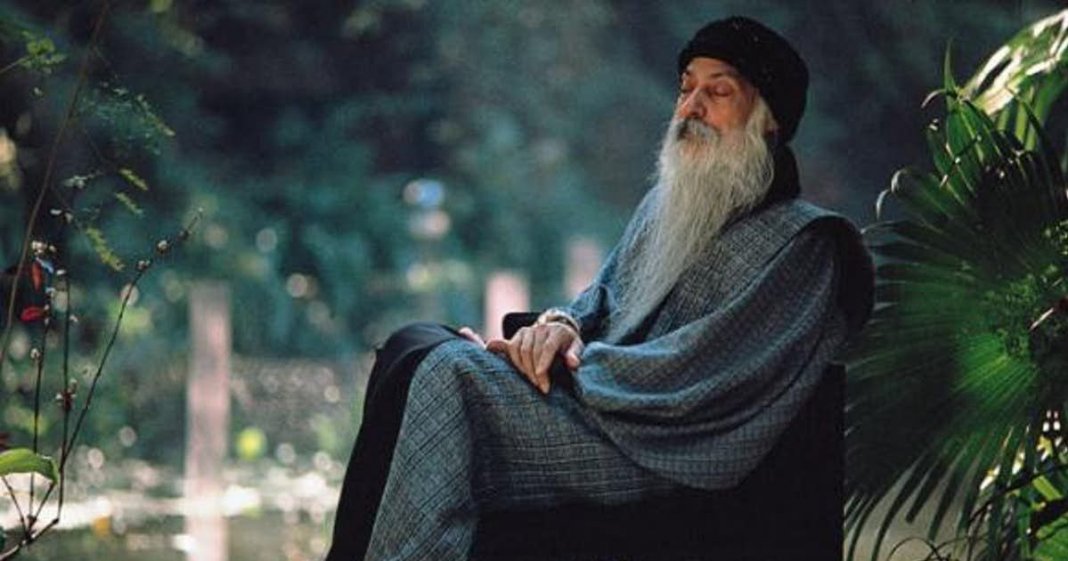 O que pensar sobre Osho depois de assistir Wild Wild Country na Netflix?