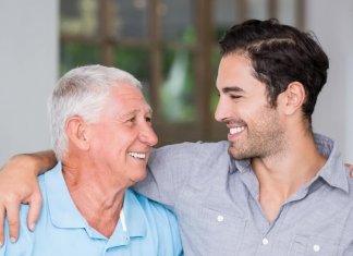 O melhor remédio para a saúde é o amor. E se não funcionar, aumente a dose.