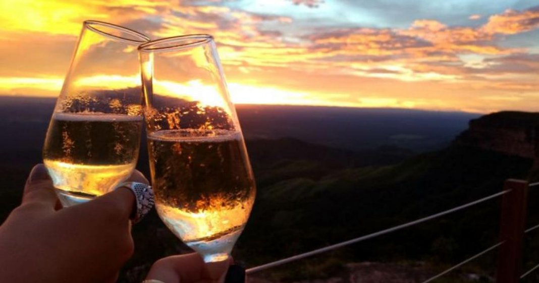 Não assista o pôr do sol comigo se você não planeja assistir o nascer do sol também