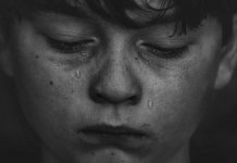 Parece que a tragédia alheia é espetáculo!