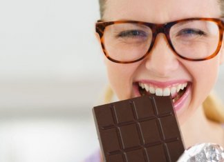 Comer chocolate faz bem ao seu cérebro, revelam neurocientistas