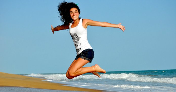 na-hora-que-o-coracao-aprende-a-nao-carregar-o-que-nao-precisa-ele-para-de-chorar-o-que-ja-foi