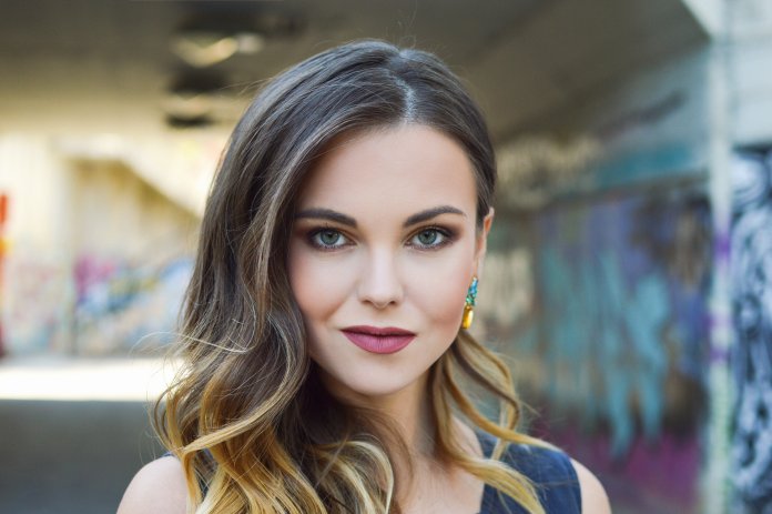 tamara-bellis-401355-unsplash