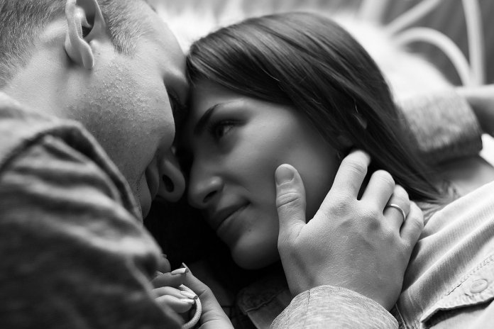 love-2666677_1280