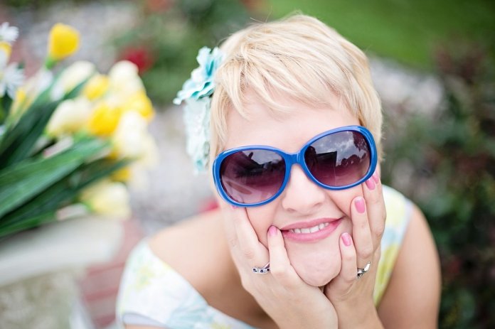 sunglasses-635269_1280