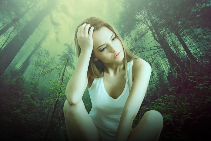 woman-3599869_1280