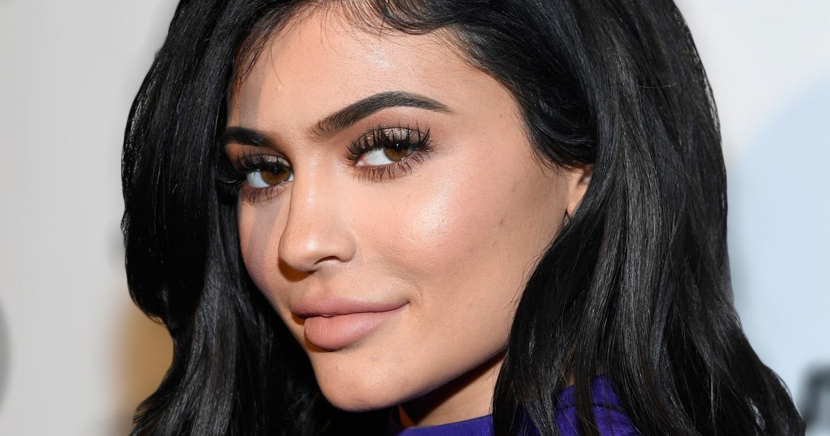 kylie-jenner-potentially-revealing-pregnancy-on-kuwtk-lead