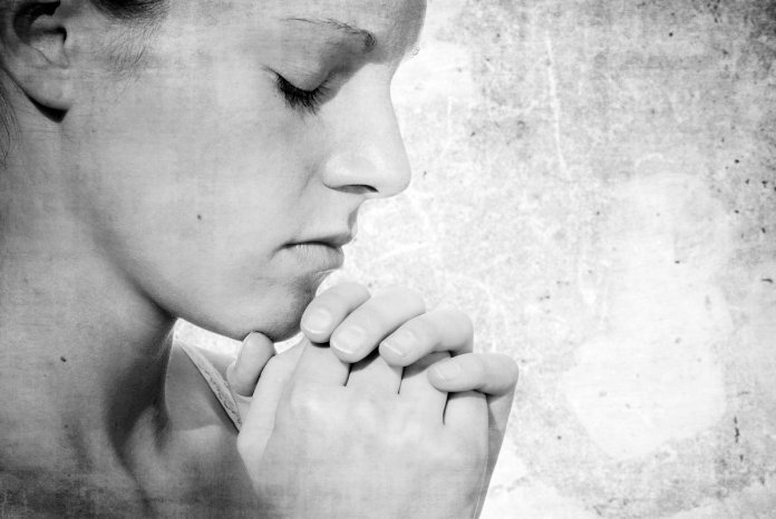 prayer-888757_1920