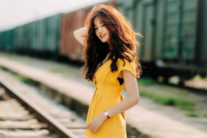 girl-3732086_1920