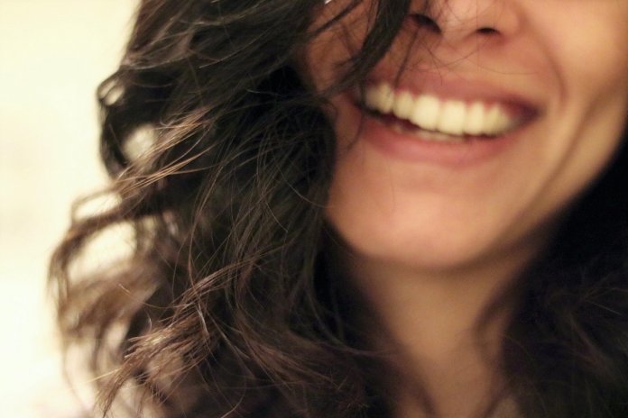 smile-2607299_1920