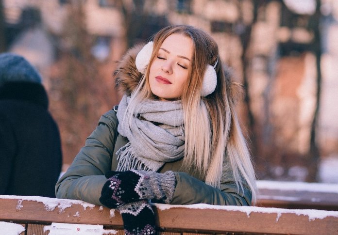 snow-2589038_1920