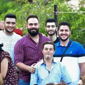 resilienciamag.com - Estudante da S&iacute;ria diz como foi ser criado por um pai com s&iacute;ndrome de Down e compartilha fotos emocionantes!