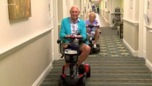 resilienciamag.com - Casal de 100 e 102 anos se apaixonam em casa de repouso e decidem se casar!