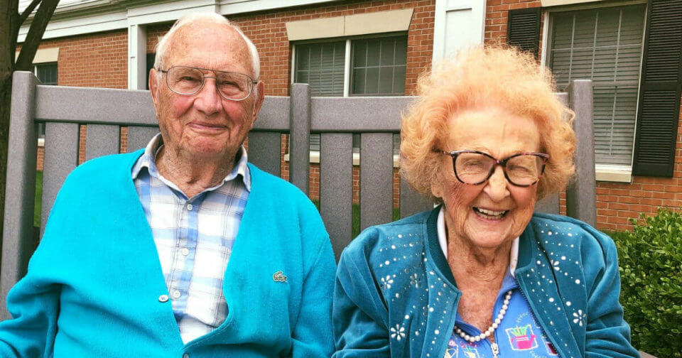 Casal de 100 e 102 anos se apaixonam em casa de repouso e decidem se casar!