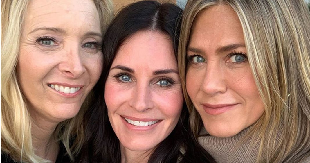 Jennifer Aniston volta ao instagram para comemorar 25 anos de Friends e consegue 6 milhões de seguidores em um dia.