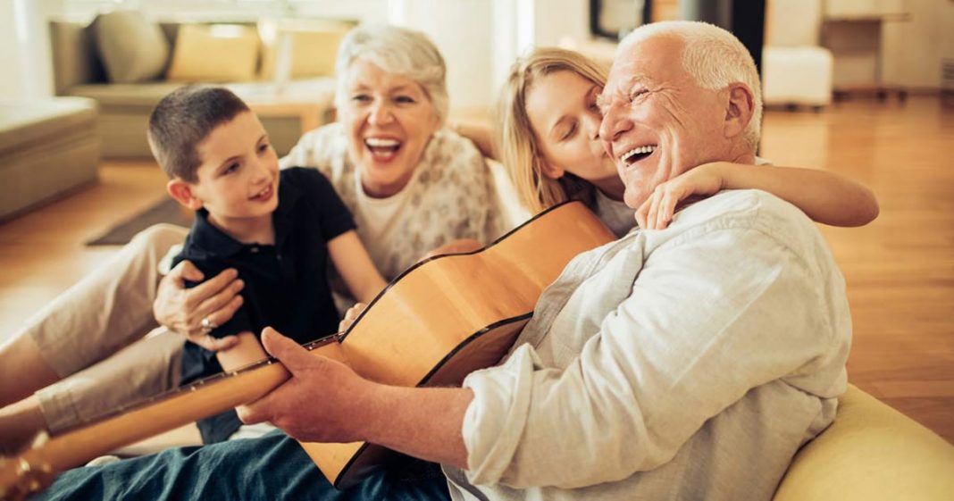 Quando passamos a compartilhar o que há de melhor em nós, nos sentimos mais felizes!