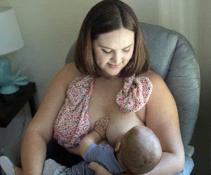 resilienciamag.com - Toalhas para os seios são a novidade para as mães que amamentam!