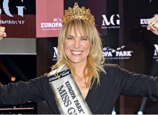 Com 35 anos, miss Alemanha é eleita e arrasa em desfile de biquíni!