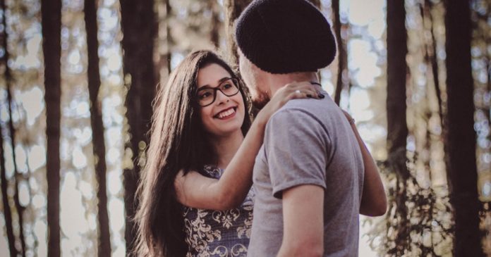 e-antipedagogico-sugerir-a-abstinencia-sexual-para-os-adolescentes
