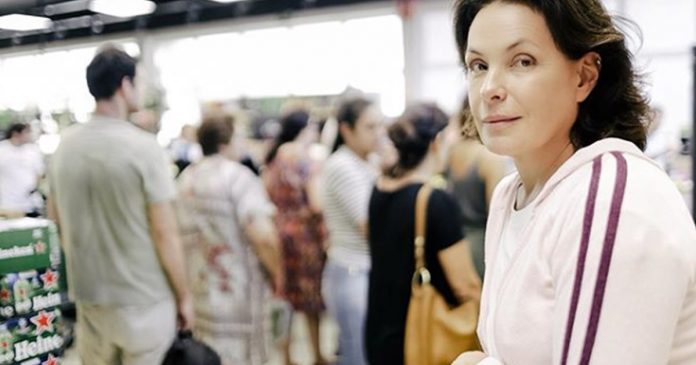 carolina-ferraz-pede-para-populacao-ficar-em-casa-e-da-o-exemplo