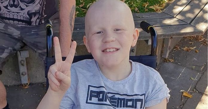 menino-de-9-anos-se-torna-o-primeiro-paciente-a-derrotar-o-cancer-de-figado