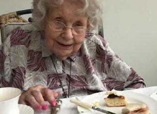 Idosa de 99 anos está curada! Ela é uma sobrevivente!
