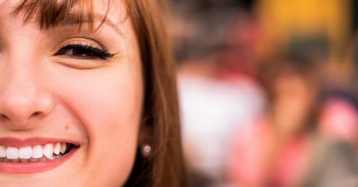 eu-vivo-um-relacionamento-serio-com-o-que-me-acende-e-nao-com-o-que-me-mata-aos-poucos-por-dentro eu-vivo-um-relacionamento-serio-com-o-que-me-acende-e-nao-com-o-que-me-mata-aos-poucos-por-dentro