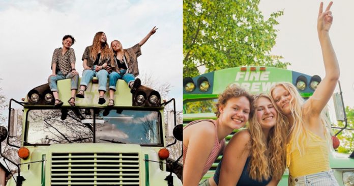 3-mulheres-descobriram-que-estavam-sendo-traidas-pelo-mesmo-homem-e-resolveram-viajar-juntas 3-mulheres-foram-traidas-pelo-mesmo-homem-se-tornaram-amigas-e-foram-viajar-juntas