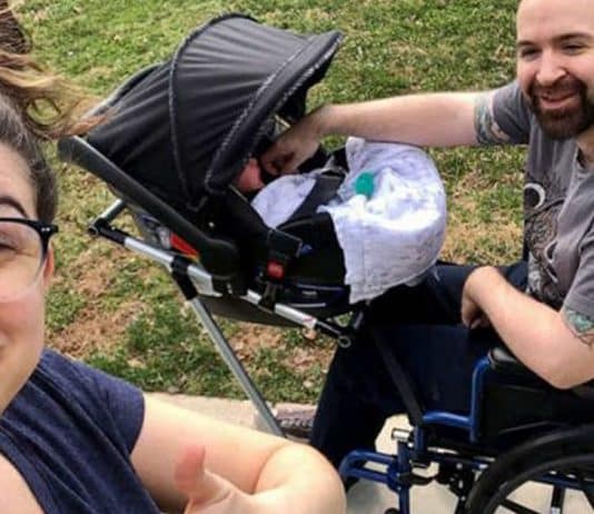 pai-cadeirante-consegue-passear-com-o-filho-gracas-a-criacao-dos-alunos-da-esposa