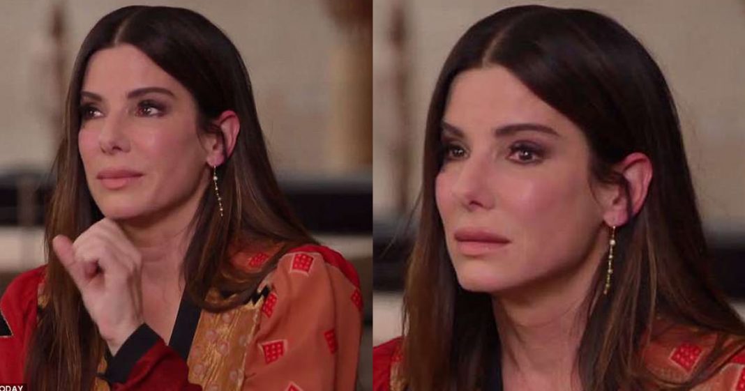 “Você será uma mãe para sempre no minuto em que aceita o amor de uma criança”, diz Sandra Bullock