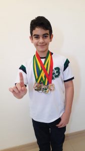 resilienciamag.com - Jovem brasileiro se torna a pessoa mais nova a passar no ITA