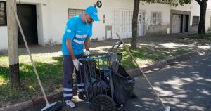 resilienciamag.com - A inspiradora história do gari que se formou médico aos 37 anos.