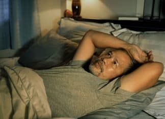 Você acorda sempre no mesmo horário na madrugada? A ciência revela o mistério por trás desse fenômeno surpreendente