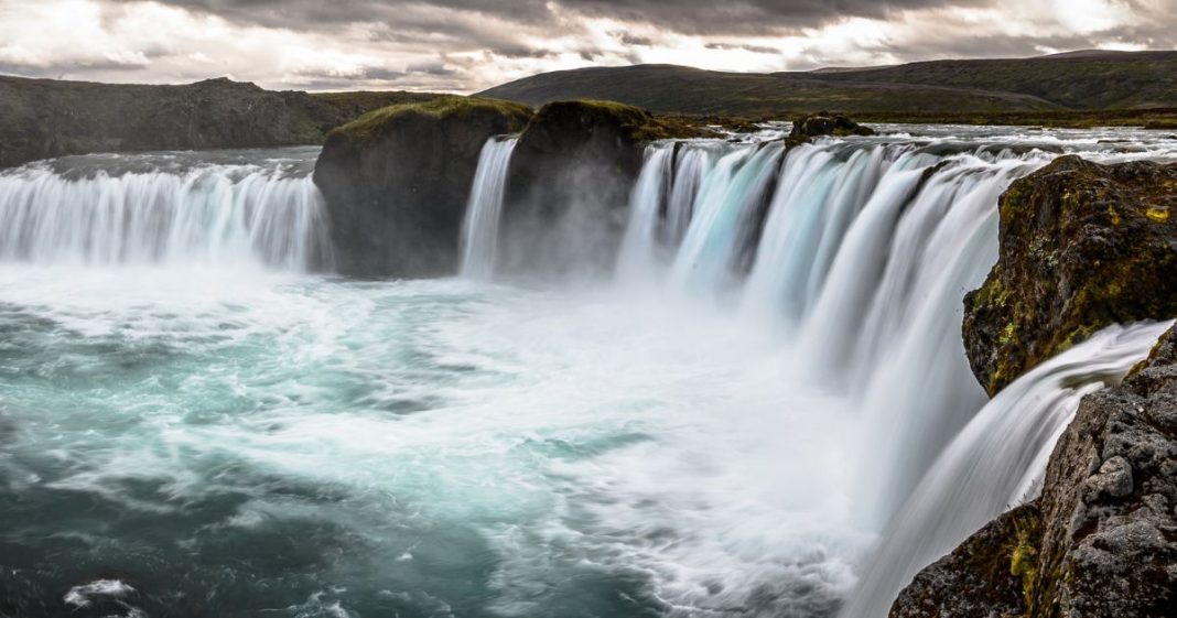 Engenheiros secaram as Cataratas do Niágara e o que encontraram foi assustador
