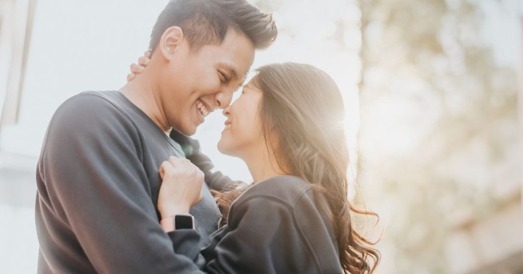 Paixão à vista: 5 Signos vão viver intensas reviravoltas no amor, segundo o tarô