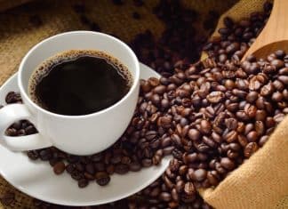 Anvisa manda recolher 3 marcas populares de café por risco à saúde: veja quais são