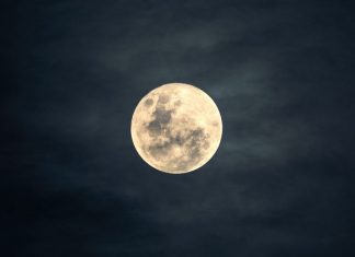 Jamais faça isso na sexta-feira 13 com Lua Cheia — mas tem algo que pode transformar sua sorte