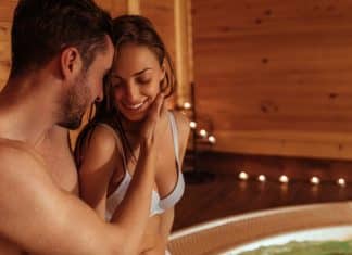 5 Sinais discretos que podem revelar o passado amoroso de uma mulher