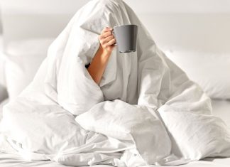 Cobertor ou edredom: qual esquenta mais? Descubra e aprenda o jeito certo de arrumar sua cama para noites bem quentinhas