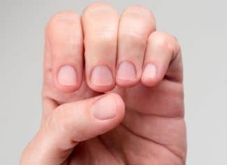 O que suas unhas dizem sobre sua idade real (e não é o que você pensa)