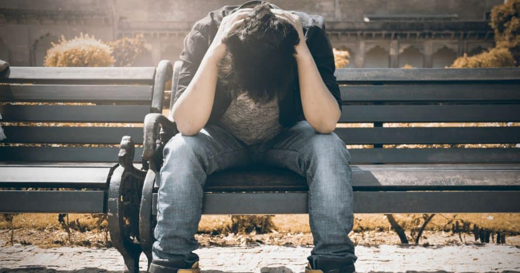 Maré devastadora: 5 Signos sofrem com perdas e obstáculos inesperados