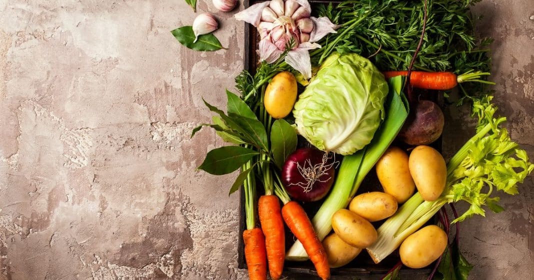 7 Vegetais que ajudam a desinchar a barriga e melhoram a digestão, segundo especialistas