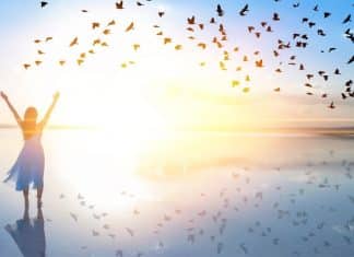 Ciclo sombrio chega ao fim: 4 signos encerram 12 anos de bloqueios e iniciam uma nova fase